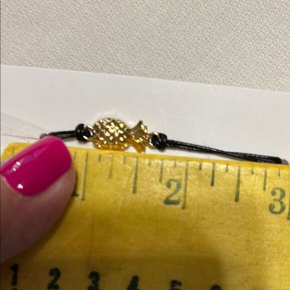 Plunder Pineapple Charm Adjustable Bracelet - Picture 4 of 5